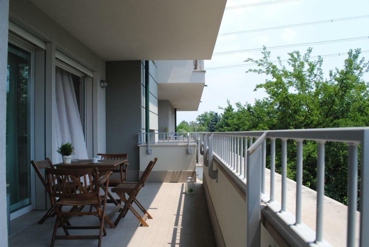 Bnbook - Metropolitan Expo Flat Rho Exterior foto